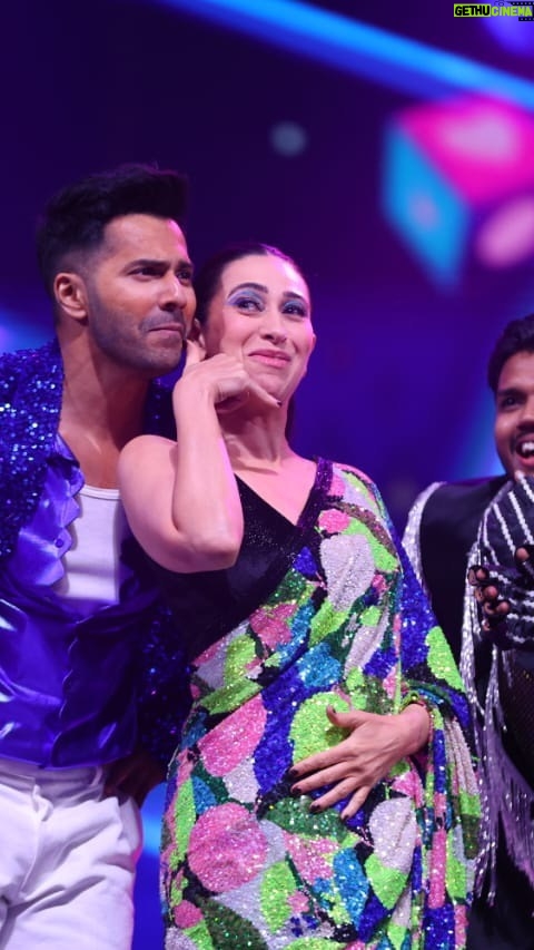 Varun Dhawan Instagram - What is mobile 📱 number ? Got a chance to dance with my childhood crush @therealkarismakapoor #filmfare 2024