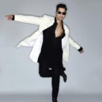 Varun Dhawan Instagram – Kisi se ab kya kehna 🖤