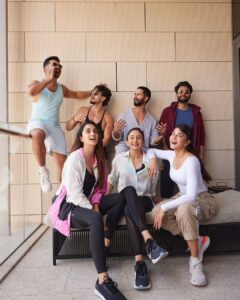 Varun Dhawan Instagram - Happy focused faces to take over doha. In just 5 days we managed to sell out an arena. Ready to dance our hearts out. P.s- i made tiger smile #entertainerno1 And I’m nervous to dance next to shahid !!!