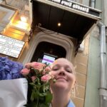 Varvara Shcherbakova Instagram - Августовский рандом! Лето почти закончилось. Я успела: поработать, отдохнуть, опять поработать, поболеть и два раза победить простуду на губе, снять квартирник, снова набрать чуть кг, которые скинула весной(, переехать, перевезти маму, приготовить ужин впервые за кучу времени, почти пересмотреть сериал «Клон», а также побывать в трёх странах! А как ваше лето?☀️