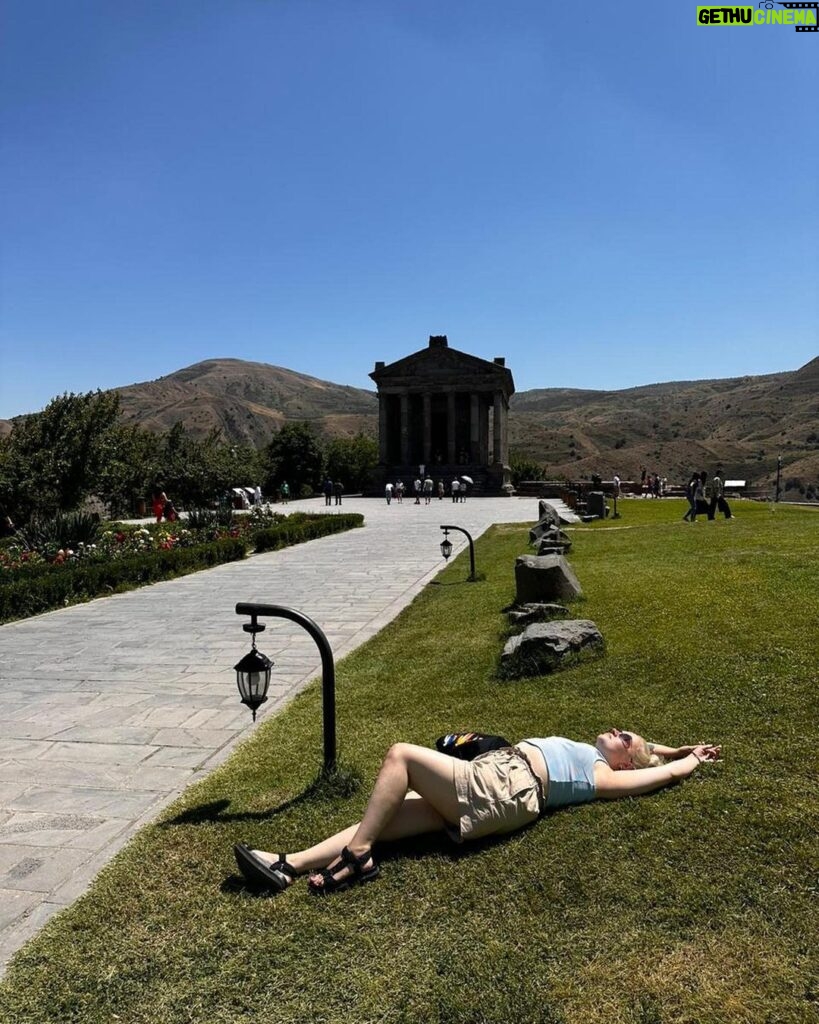 Varvara Shcherbakova Instagram - Ешь. Пей. Лежи. 🇦🇲🇦🇲🇦🇲 Спасибо🫶🏻 @armen_topashyan @khachik_tour__armenia @vedi_alco Yerevan, Armenia