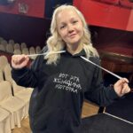 Varvara Shcherbakova Instagram - Первая среда октября – не просто среда! Это Всемирный день помощи и поддержки детей с церебральным параличом. В 2018 году подопечные фонда Подарок ангелу написали по одной букве, которые легли в основу особенного шрифта – Доброшрифта. Проект стал символом единения и помощи тем, кто нуждается в ней каждый день, ведь написание даже одной буквы для ребенка с ДЦП требует особых усилий. Я поддерживаю проект “Доброшрифт” и призываю вас стать частью большого дела – помощи людям с церебральным параличом. На сайте dobroshrift.ru вы можете ознакомиться с историями подопечных, помочь им в прохождении реабилитации, а также создать свой худи с особенной для вас надписью. Давайте вместе делать добро и помогать тем, кто нуждается в нашей поддержке! #доброшрифт #подарокангелу @dobroshrift @podarok_angelu Эта фраза много для меня значит! И вы скоро узнаете😍