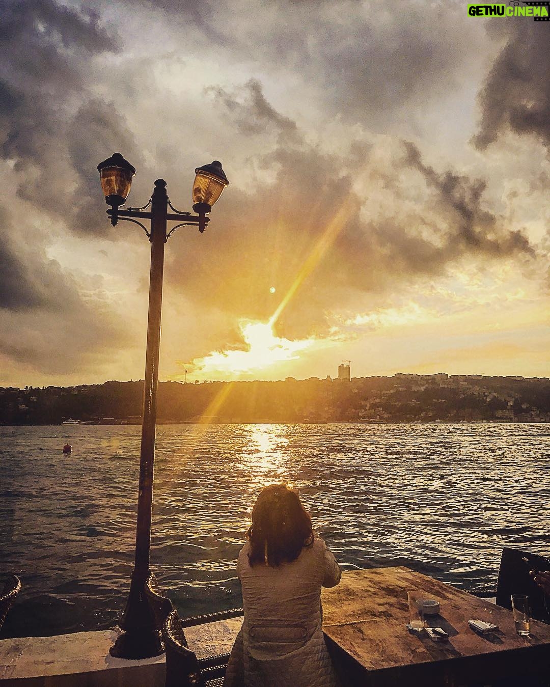 Vatan Şaşmaz Instagram - #istanbulbosphorus #anadoluhisarı #kandilli #rigel