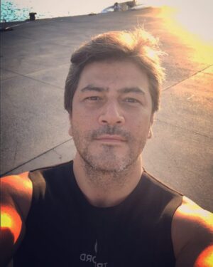 Vatan Şaşmaz Instagram - #tünaydın #salısallanır #havamis☀️