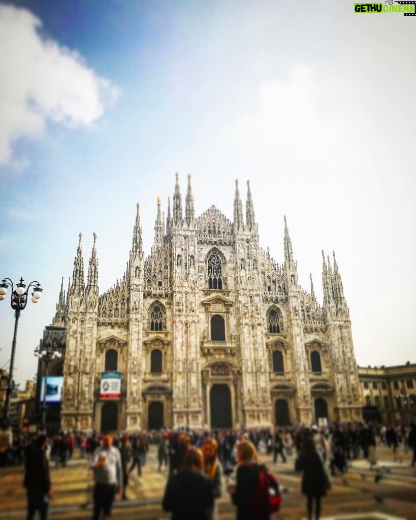 Vatan Şaşmaz Instagram - #milano #milan #italy
