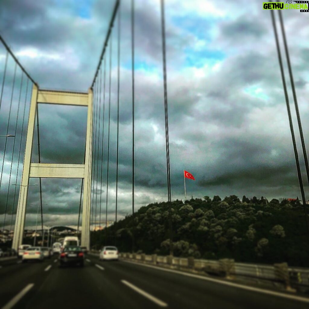 Vatan Şaşmaz Instagram - #istanbul #istanbulbosphorus #istanbullovers