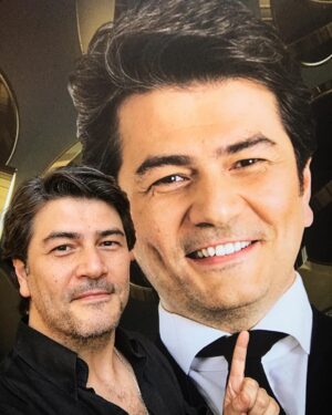 Vatan Şaşmaz Instagram - #herkeseiyipazarlar #memyselfandi #kendimle #selfie #selfiewithmyself