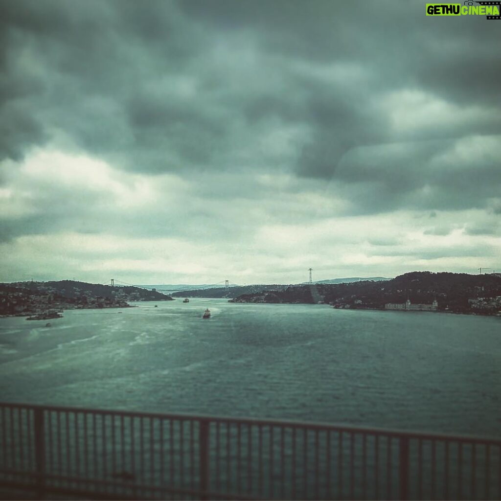 Vatan Şaşmaz Instagram - #istanbul #bosphorus