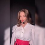 Vera Aldonina Instagram - 💋💄 makeup: @reggi_make hair: @kimesfire Девчонки, Вы крутые!💫⭐️