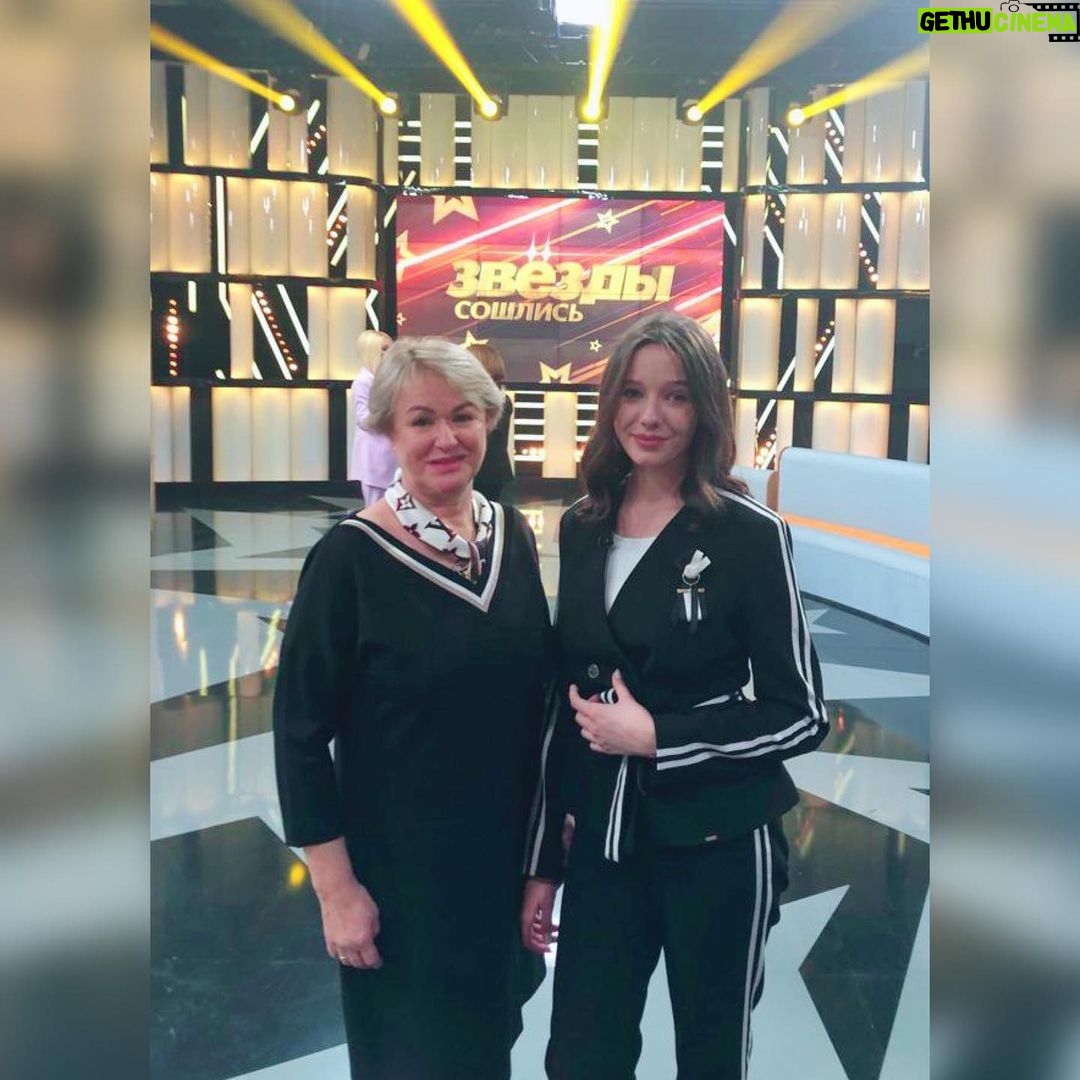 Vera Aldonina Instagram - В студии программы "Звёзды сошлись"🌟💫⭐️ Телеканал НТВ