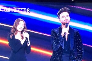 Vera Aldonina Instagram - Я хочу сказать огромное спасибо телеканалу "Россия" @tvrussia , продюсерскому центру "Вайт Медиа" @weitmedia и лично Юлии Сумачёвой @yulia_sumacheva за приглашение в потрясающий проект "Дуэты" @tvshowduets . 
Спасибо Николаю Баскову @nikolaibaskov и Сергею Лазареву  @lazarevsergey за поддержку и добрые слова! 
И , конечно, огромное спасибо Саше Панайотову @panaiotov за наш дуэт, который навсегда останется в моём сердце ❤️.