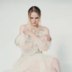Vera Kotelnikova Instagram - Меня снимали, красили, укладывали, кормили, обнимали: @milabelovahair @mashabazhan <3