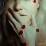 Vera Kotelnikova Instagram - Снимала @dashaeliseeva, красила @_yana_zhyk_makeup. Клевые девчонки!!!