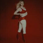 Vera Kotelnikova Instagram - Снимала @dashaeliseeva, красила @_yana_zhyk_makeup. Клевые девчонки!!!