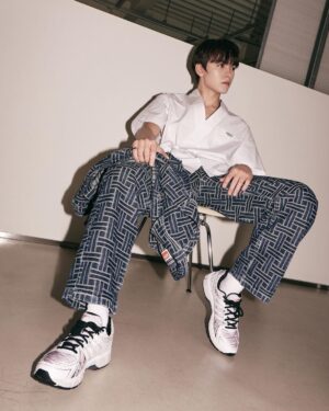Vernon Instagram - 🫶🏼 @kenzo @nigo #KENZONigo #KENZOxAsics on KENZO.com