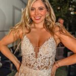 Veronica Bianchi Instagram - #CásateConLaCausa hermosa iniciativa para juntar fondos para la Fundación del Cáncer, en el mes del #CancerDeMama Gracias @nevadanovias por la invitación! Un honor desfilar en esa pasarela🤍🩷