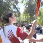 Veronica Bianchi Instagram - 🔥🇨🇱👏 ¡El orgullo de portar la antorcha panamericana! Nuestros queridos Vero Bianchi y Manuel De Tezanos tuvieron el honor de trasladar el fuego panamericano por las calles de Santiago y así vivieron la experiencia. Mira a continuación todos los detalles 😍 #Santiago2023 #Santiago2023SinLímites #TeamChile