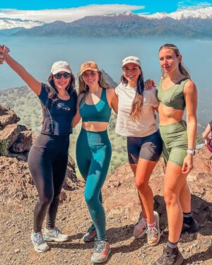 Veronica Bianchi Instagram - Linda mañana de domingo!
⛰️🤎