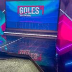 Veronica Bianchi Instagram - Un día a la vez!😅⚽️📺 Lunes moviditoooooo #Panamericanos #TNT #Goles #TST #mediaPunta