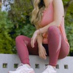 Veronica Bianchi Instagram - Mis días no serían nada sin la energía que me da el deporte y por eso me gusta probar nuevas herramientas que me ayuden a mejorar (sí, soy exigente😊) Hoy probé las #GELKAYANO30 de @asicschile y la experiencia fue increíble. Aquí, un resumen de cómo se siente usarlas😍