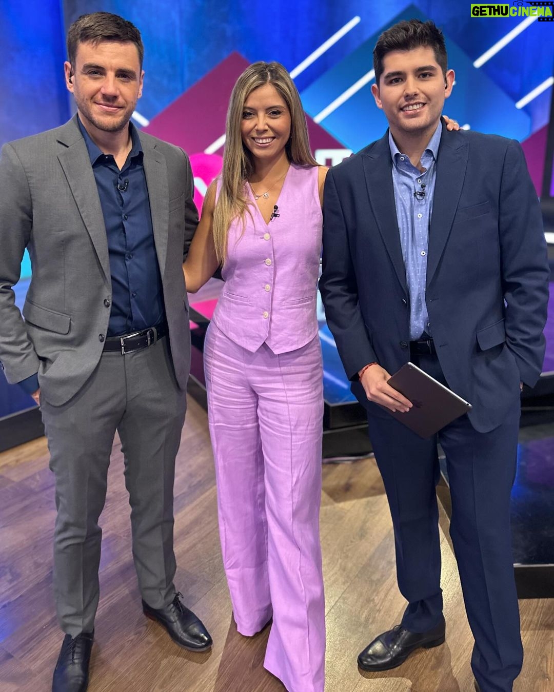 Veronica Bianchi Instagram - The Best! Los premios de la FIFA, ahora por @tntsportscl TNT Sports Chile