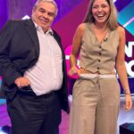 Veronica Bianchi Instagram - Cuando pensé que mi finde había sido muy bueno, me di cuenta que siempre puede ser mejor. Acá, cerrando el domingo con Aldo (que no quiso ser menos) mostrando sus CALZONCILLOS. 📺Hacemos Goles⚽️, el estelar de la fecha…por @tntsportscl Qué bueno se puso el torneo!!! 👏🏻👏🏻👏🏻👏🏻 TNT Sports Chile