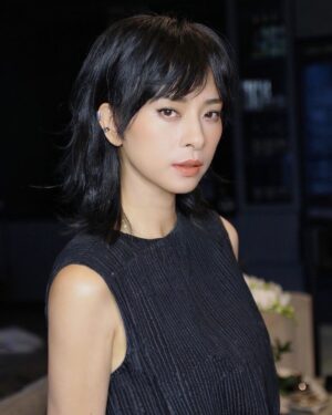 Veronica Ngo Instagram - The Creator. 
In Cinema 29/9 😎

Stylist: Hà Luân 
Makeup: Tam Huynh
Hair: Lâm Duy
Fashion: Nguyen Hoang Tu
Tóc Giả Justyle