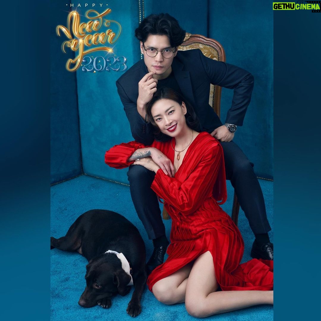 Veronica Ngo Instagram - Grateful for everything 2022 gave us and embracing everything that 2023 will bring! Cheers to a new chapter🥂 Happy new year và chúc mừng năm mới các bạn yêu quý ♥️ 🎆🎇🎆🎇 Ho Chi Minh City, Vietnam