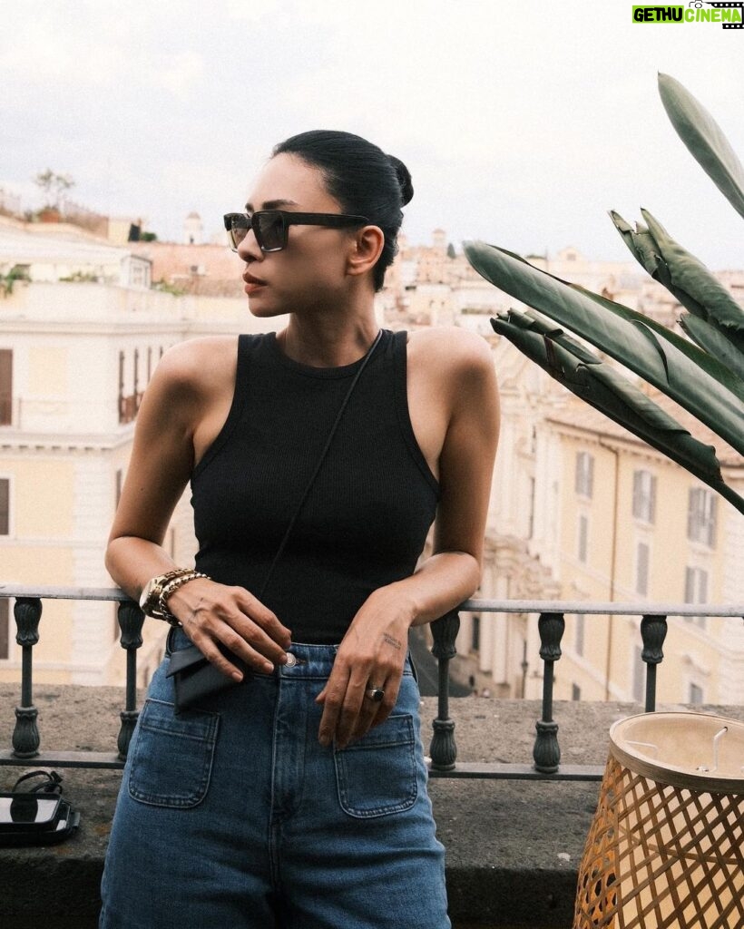 Veronica Ngo Instagram - Chill vibes only …😎 #weekend Rome, Italy