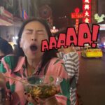 Veronica Ngo Instagram - Food Review China Town- Bangkok Hai đứa đại náo Chinatown Bangkok.👩🏻‍❤️‍👨🏻 Mọi người hỏi đi ăn gì gì thì vô xem video này nhé. Bà xã và Huy ăn mà không còn bụng để chứa luôn.
