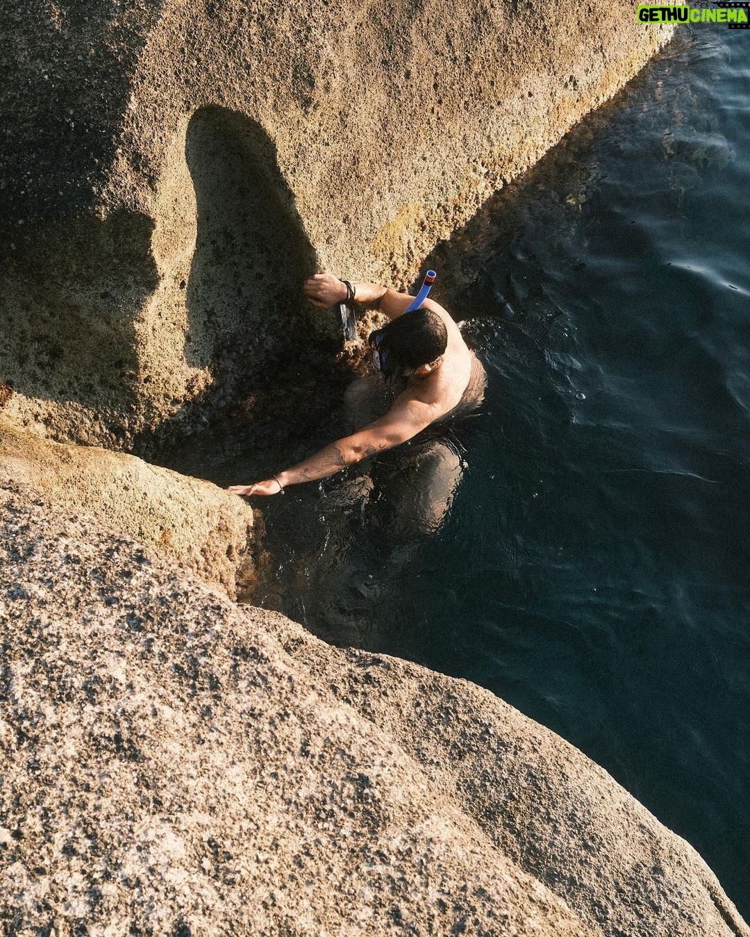 Veronica Ngo Instagram - The summer in Greece … #withyou @huy.trn Milos, Greece