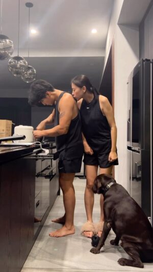 Veronica Ngo Instagram - Nấu ăn cũng ko yên 😩♥️