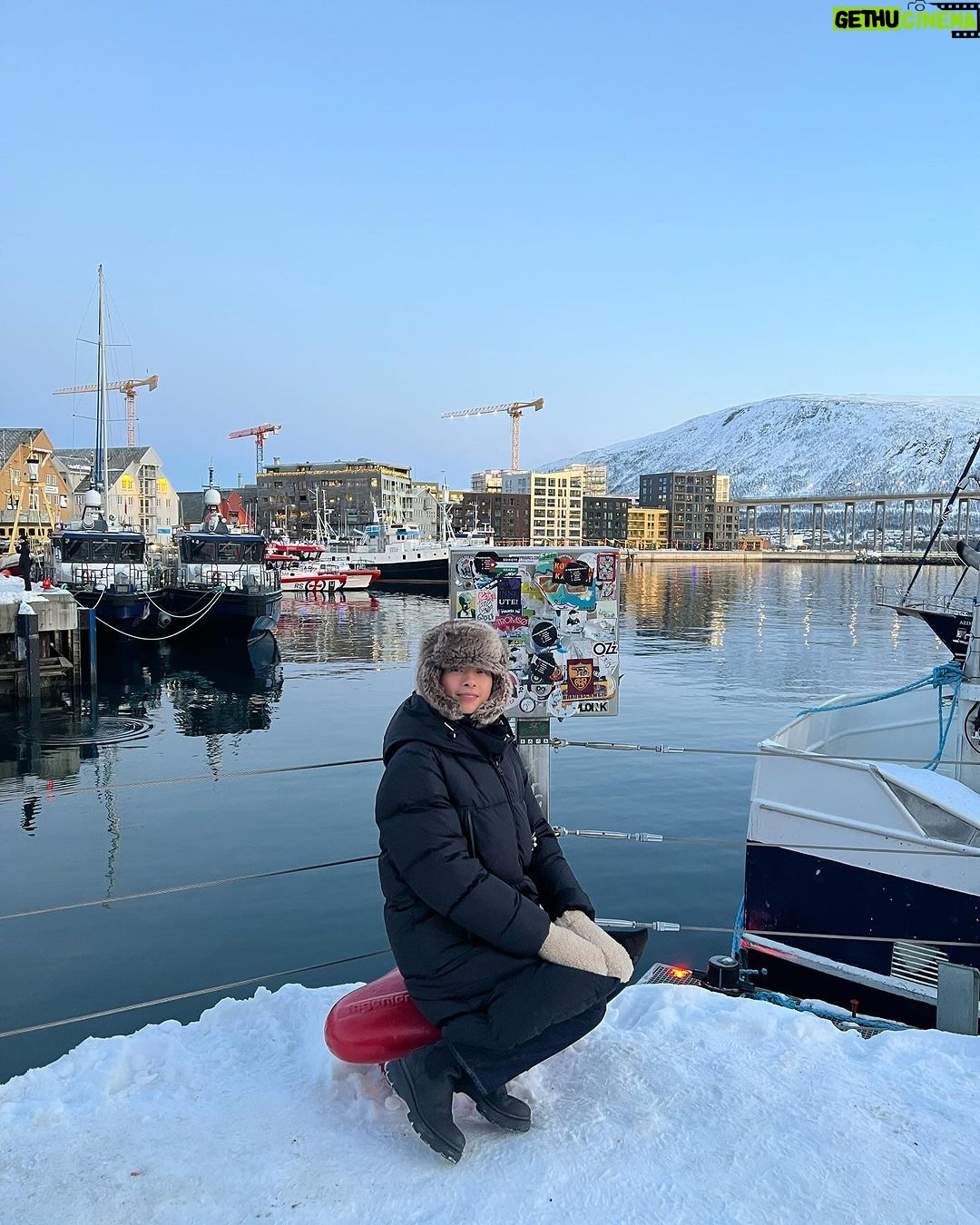 Veronica Ngo Instagram - Thank you Chef @huy.trn for taking on this New year trip in Tromsø … It was good food good memory 🥰🥰❤️🥰