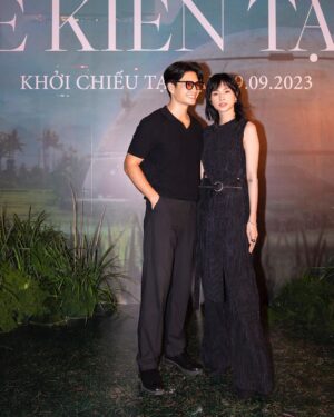 Veronica Ngo Instagram - The Creator. 
In Cinema 29/9 😎

Stylist: Hà Luân 
Makeup: Tam Huynh
Hair: Lâm Duy
Fashion: Nguyen Hoang Tu
Tóc Giả Justyle