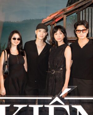Veronica Ngo Instagram - The Creator. 
In Cinema 29/9 😎

Stylist: Hà Luân 
Makeup: Tam Huynh
Hair: Lâm Duy
Fashion: Nguyen Hoang Tu
Tóc Giả Justyle