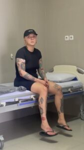 Veronica Verho Instagram - On upeita villoja, ruokaa, rantoja jne mut on myös bali belly. 🤌🏼