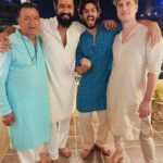 Vicky Kaushal Instagram - हमारी तरफ़ से आपको और आपके परिवार को दीपावली की ढेर सारी शुभकामनाएँ! ✨🪔