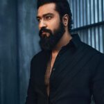 Vicky Kaushal Instagram - December with @feminaindia 🙌🏾