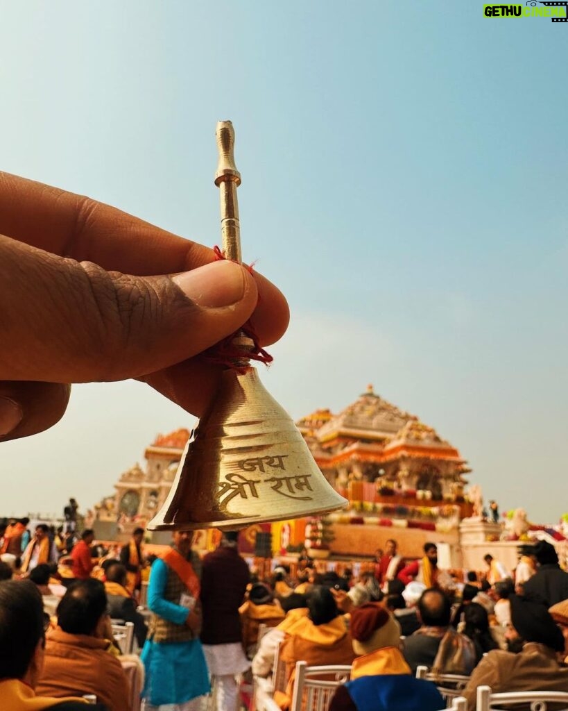Vicky Kaushal Instagram - Blessed. Ayodhya. 🙏🏽🙏🏽🙏🏽