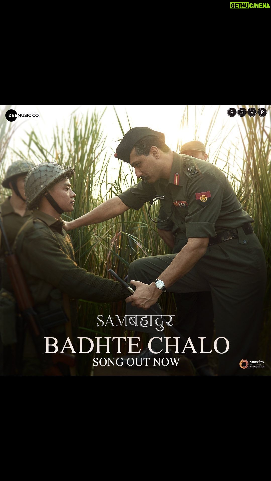 Vicky Kaushal Instagram - रुकना Nahin. झुकना Nahin. #BadhteChalo! Song out now, listen in! #Samबहादुर in cinemas 1.12.2023 #SamIsHere #SamBahadur @meghnagulzar @sanyamalhotra_ @fatimasanashaikh @ronnie.screwvala #Gulzar @shankarehsaanloy @shankar.mahadevan @vishaldadlani @aslidivyakumar @vijayganguly @bhavani.iyer @ishantanus @rsvpmovies @maharrshshah @zeemusiccompany