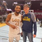 Victor Travagliante Instagram - Big win @Cavs! Thanks @crumpstyle and @spidadmitchell for the night! #LetEmKnow Rocket Mortgage FieldHouse