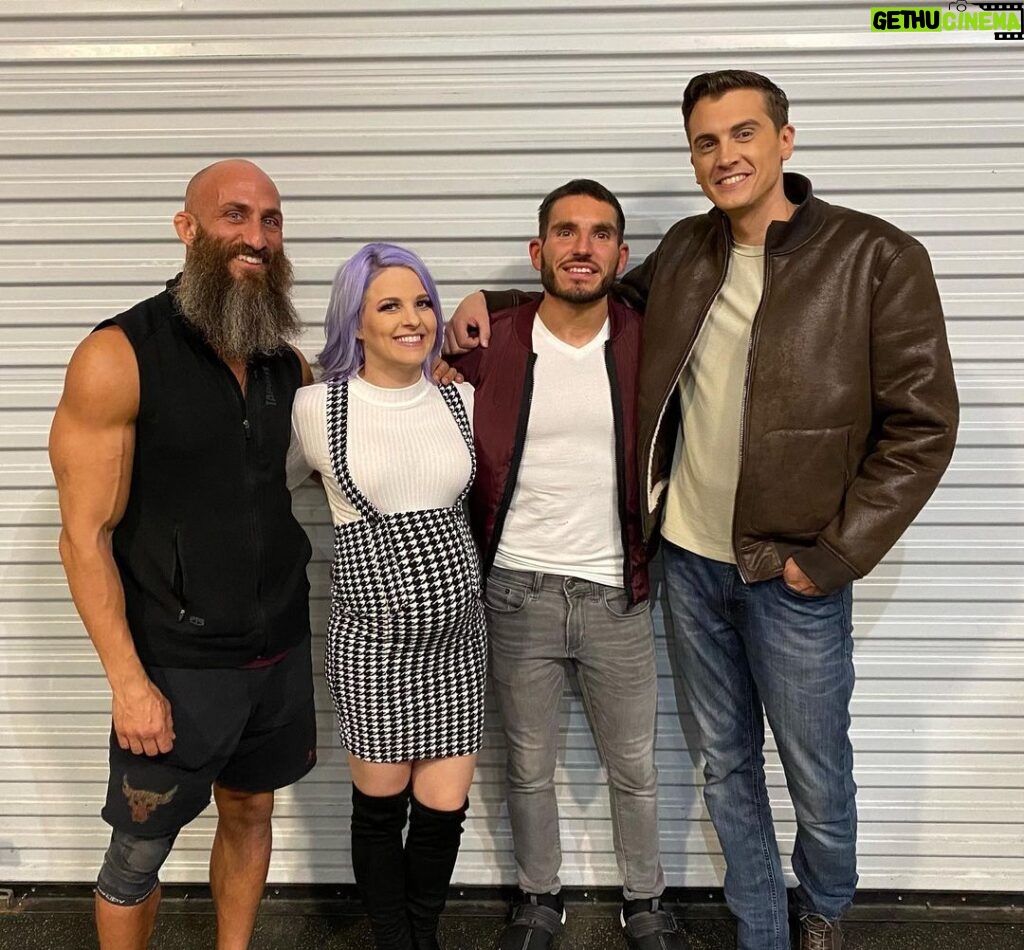 Victor Travagliante Instagram - This “family” pic was taken on @johnnygargano last day nearly 15 months ago - Quill wasn’t even born! Shocked last night but excited to have my friend back! #WWENXT