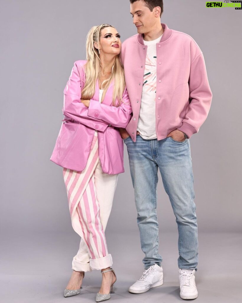 Victor Travagliante Instagram - We wear pink on Tuesdays or something like that and yes I know my head is cut out but I have learned you NEVER cut out your wife’s shoes….EVER!!!!