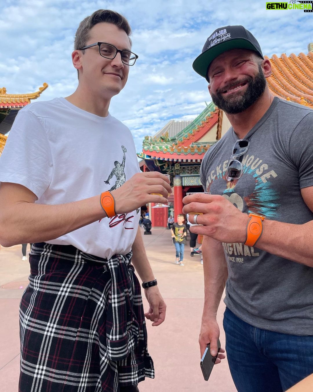Victor Travagliante Instagram - Band of Orange brothers EPCOT