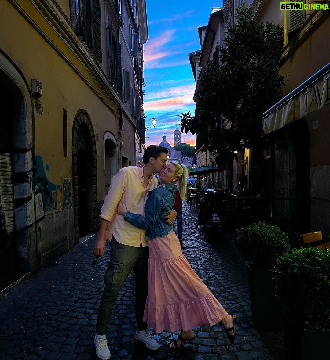 Victor Travagliante Instagram - Apparently filters aren’t needed in Rome #Amore Rome, Italy