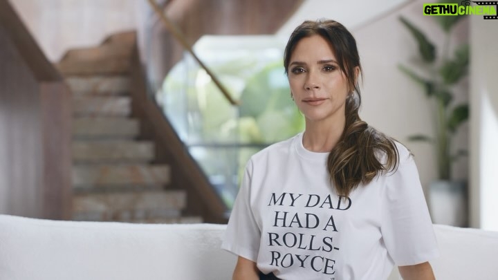 Victoria Beckham Instagram - Before I forget… @DavidBeckham and I filmed a little something for the Hockey Bowl. We can’t wait for you to see it!! Oh, and Jessica Aniston is going to be in it too!! Kisses xx @JenniferAniston @UberEats #ad