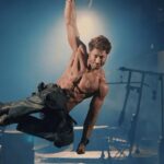 Vidyut Jammwal Instagram - Challenging the limits of durability, I took my Samsonite to the edge. Watch the video to see if it survives the test! #Samsonite #SamsoniteIndia #TestedLikeSamsonite @samsoniteindia