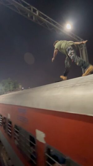 Vidyut Jammwal Instagram - I am a trained kalaripayattu martial artist and by profession- an action stuntman. I am blessed and fortunate to live my dream of pushing the boundaries of my skills and entertaining all action aficionados with the stunts I perform. But my inspiration comes from watching videos intently of people hanging on a square inch in a train to work, a family of 4 balancing on a two-wheeler on crowded roads, and people of all age groups running to catch a bus. All this, without any training or safety harnesses. All self-taught, each one a daredevil. And this, almost every day without giving it much thought. This is the true definition of Crakk. 
I dedicate my song/ film to everyone who is driven by passion, motivation, and determination to face this every single day.#YOUinspireME

Crakk - The Run!
The first game that will make you experience real-life stunts.”TO BE TRIED AT HOME”❤️
@crakktherun