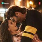Vidyut Jammwal Instagram - Love is in the air, and we're feeling it, all thanks to this song! 🥰 Check out the 'Featured Tracks' button to stream ‘Jeena Haraam from Crakk'. Link in Bio 🎧 @mevidyutjammwal @norafatehi @rampal72 @iamamyjackson @aditya_datt @tanishk_bagchi @vishalmishraofficial @shilparao @rajukhan_0721 @tseries.official @abbassayyed77 @actionherofilms #JioSaavn #TSeries #Crakk #JeenaHaraam #NoraFatehi #VidyutJammwal #NewRelease #NewMusic #ActionHeroFilms