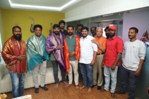 Vijay Sethupathi Instagram - Dubbing starts today for #Viduthalai Part-1 

💰 @rsinfotainment @elredkumar

A #Vetrimaaran Directorial

An #Ilaiyaraaja Musical 

A #RedGiantMovies theatrical release

 @soorimuthuchamy
#ilaiyaraaja @bhavanisre #GrassRootFilm @redgiantmovies_ @peterheinoffl @mani.rsinfo @r.velraj.isc @donechannel1 @ctcmediaboy